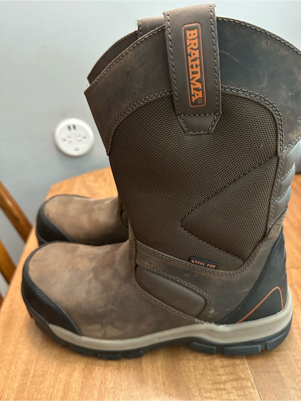 Brahma Men's Dark Brown Steel Toe Work Boots with Black Accents